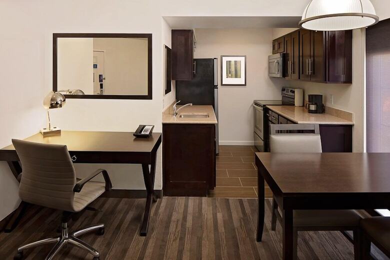 Posada Hyatt House Dallas/addison
