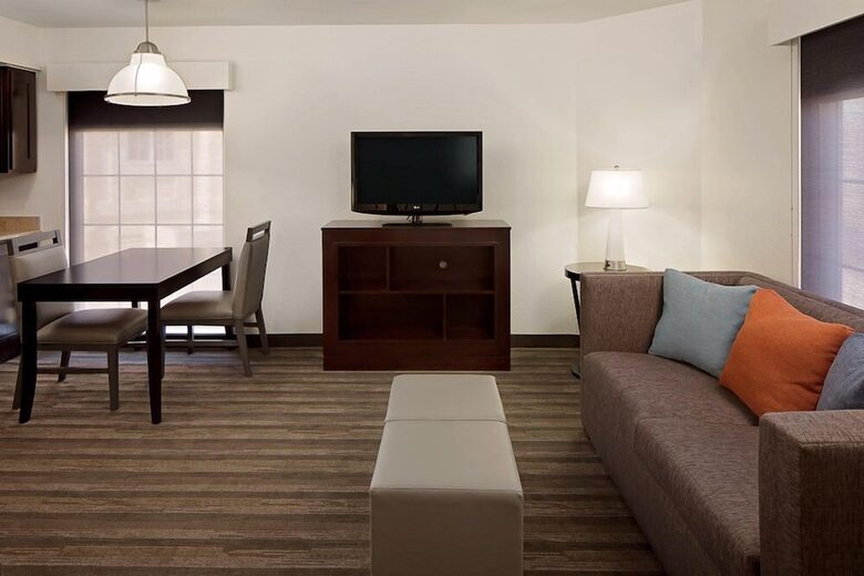 Posada Hyatt House Dallas/addison