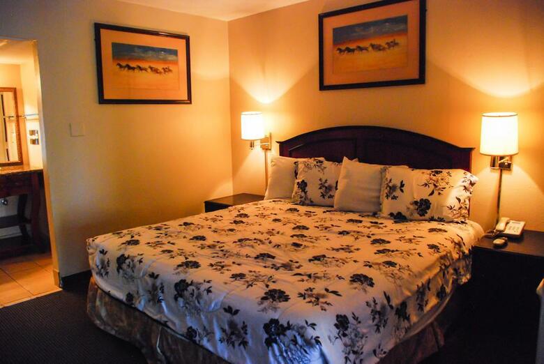 Motel Americas Best Inn And Suites Near Six Flags Over Texas