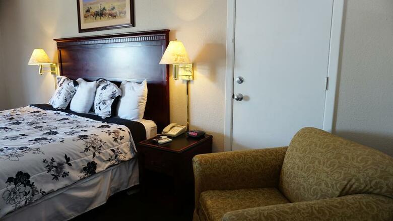 Motel Americas Best Inn And Suites Near Six Flags Over Texas