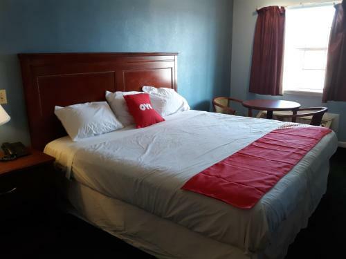Motel Luxury Inn & Suites