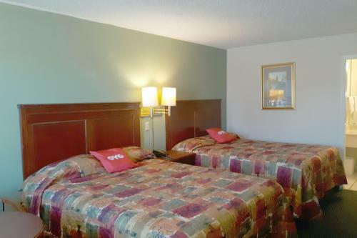 Motel Luxury Inn & Suites