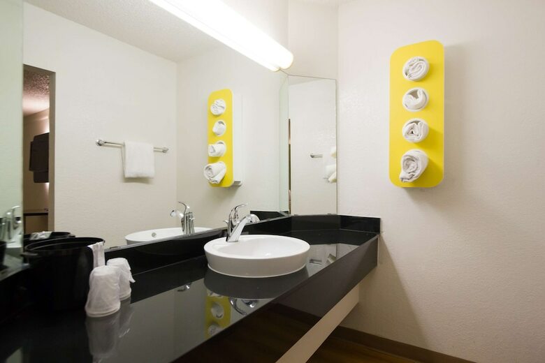 Motel 6 Austin Midtown