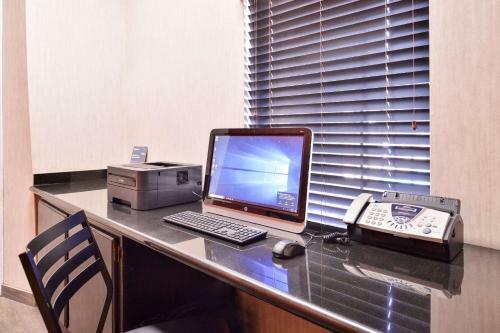 Hotel Quality Inn And Suites Beaumont