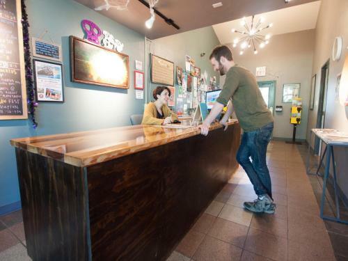 Hi - Austin Hostel