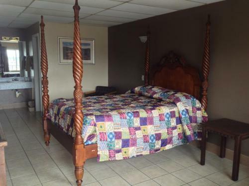 Austin Motor Inn