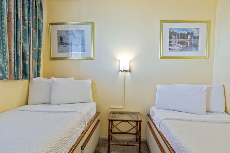 Hotel Caravelle Resort