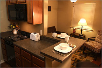 Hotel Eagle's Den Suites At Big Spring