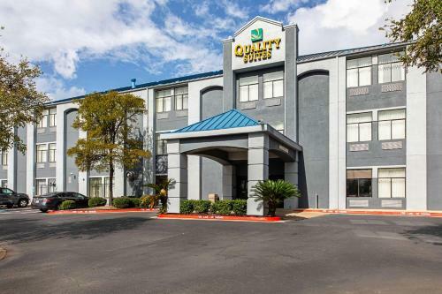 Hotel Quality Suites South Austin