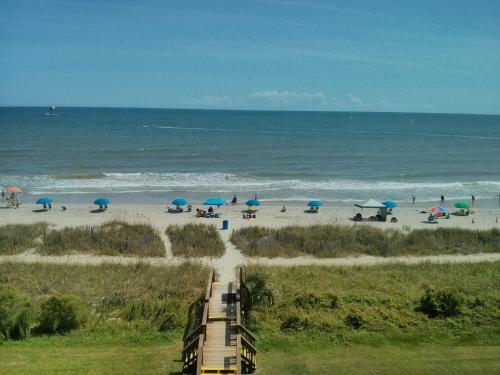 Tropical Seas Hotel