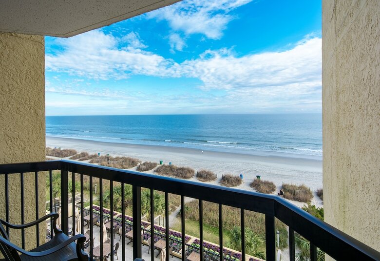 Hotel Compass Cove