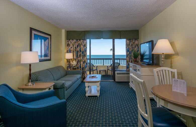 Hotel Compass Cove