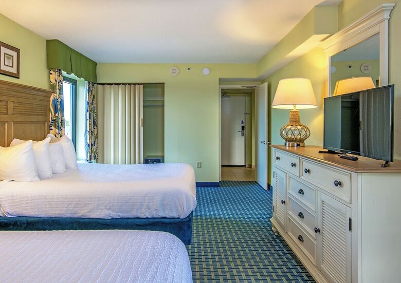 Hotel Compass Cove