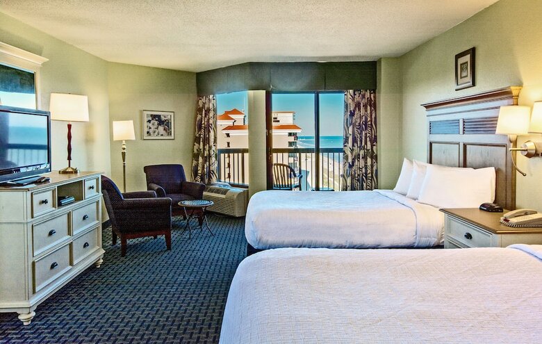 Hotel Compass Cove