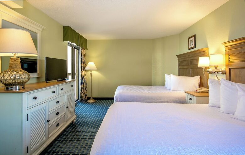 Hotel Compass Cove