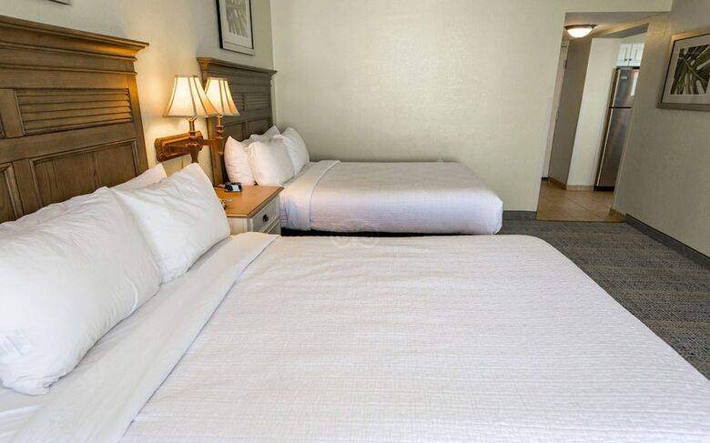 Hotel Compass Cove