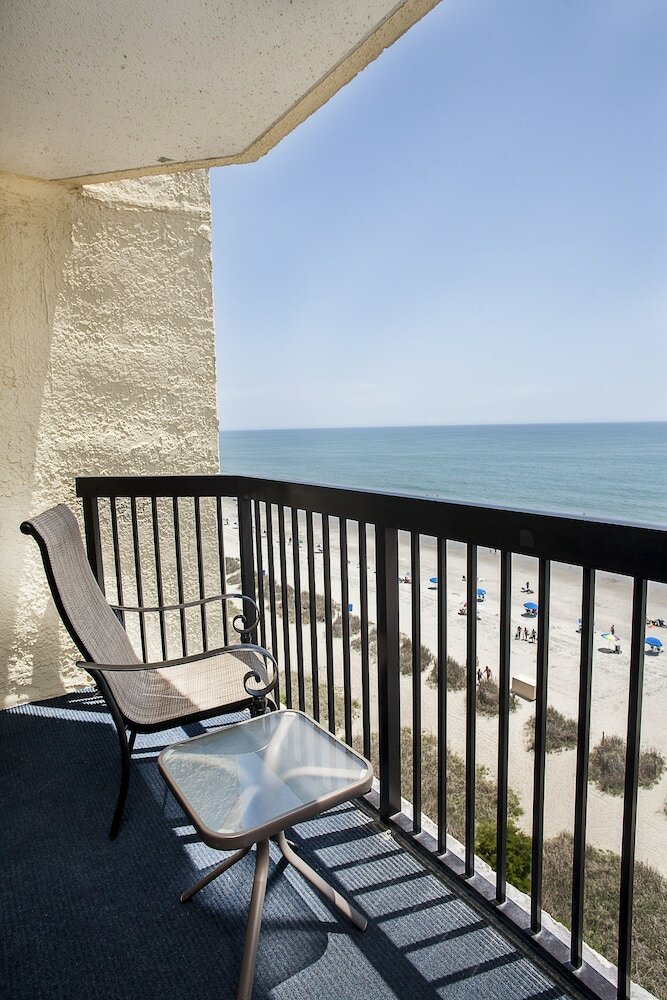 Hotel Compass Cove