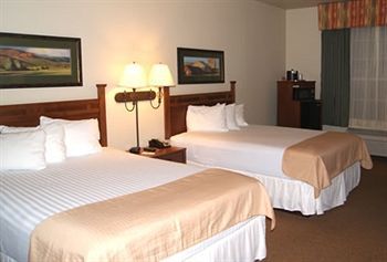 Hotel Bridgeport Suites