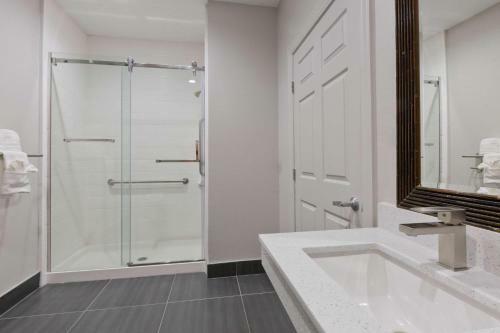 Hotel Baymont Inn & Suites Bryan College Station