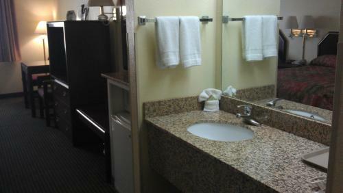 Motel Super 8 By Wyndham Burleson Fort Worth Area