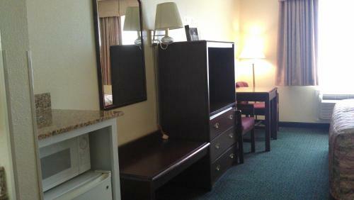 Motel Super 8 By Wyndham Burleson Fort Worth Area