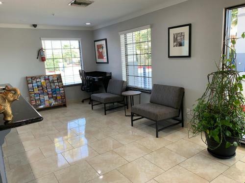 Motel Extended Stay Inn & Suites