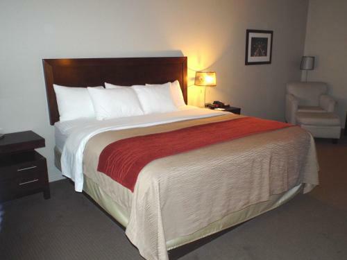 Hotel Baymont By Wyndham Columbus