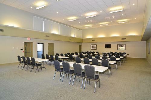 Hotel Baymont By Wyndham Columbus