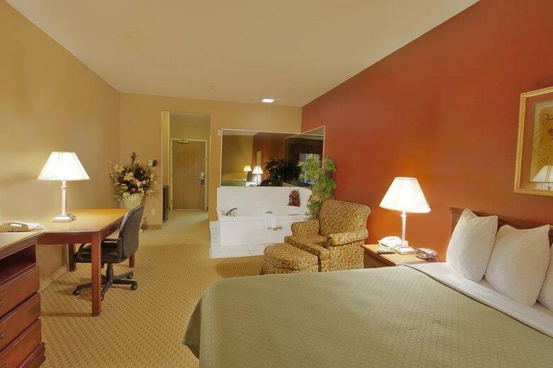 Hotel Best Western Plus Denton Inn & Suites