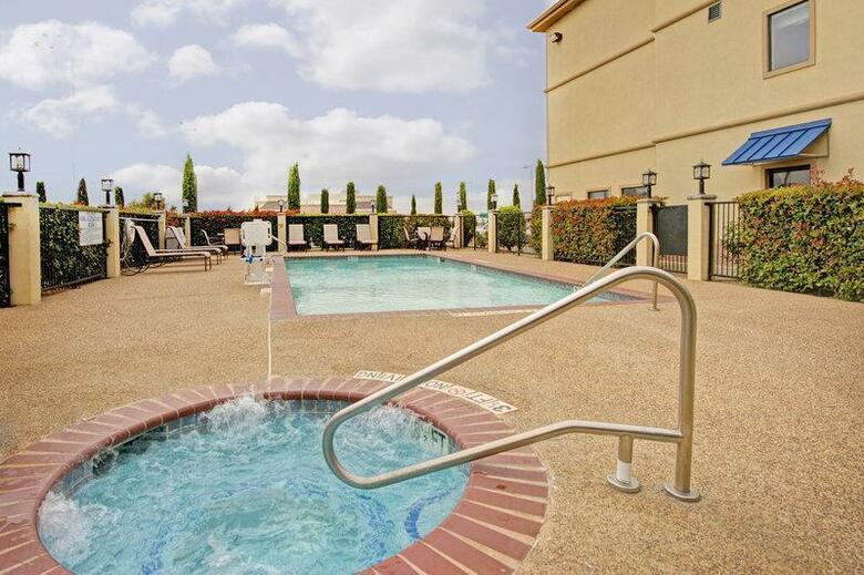 Hotel Best Western Plus Denton Inn & Suites