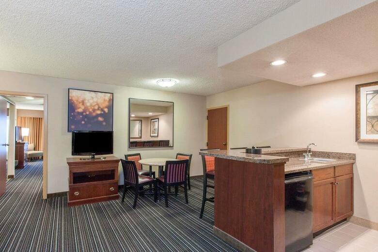 Hotel Wyndham Dallas Suites - Park Central