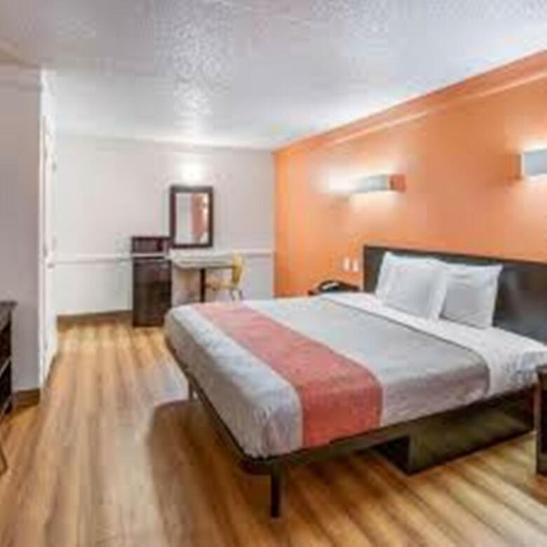 Hotel Motel 6 Euless - Dfw West