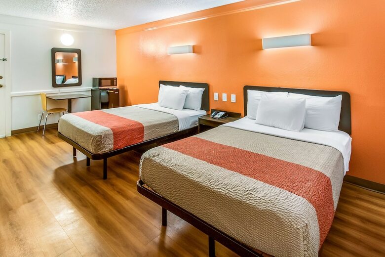 Hotel Motel 6 Euless - Dfw West