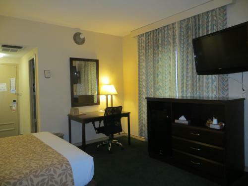 Echo Hotel & Conference Center