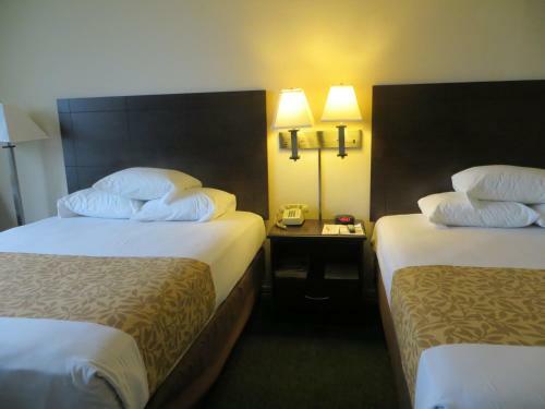 Echo Hotel & Conference Center