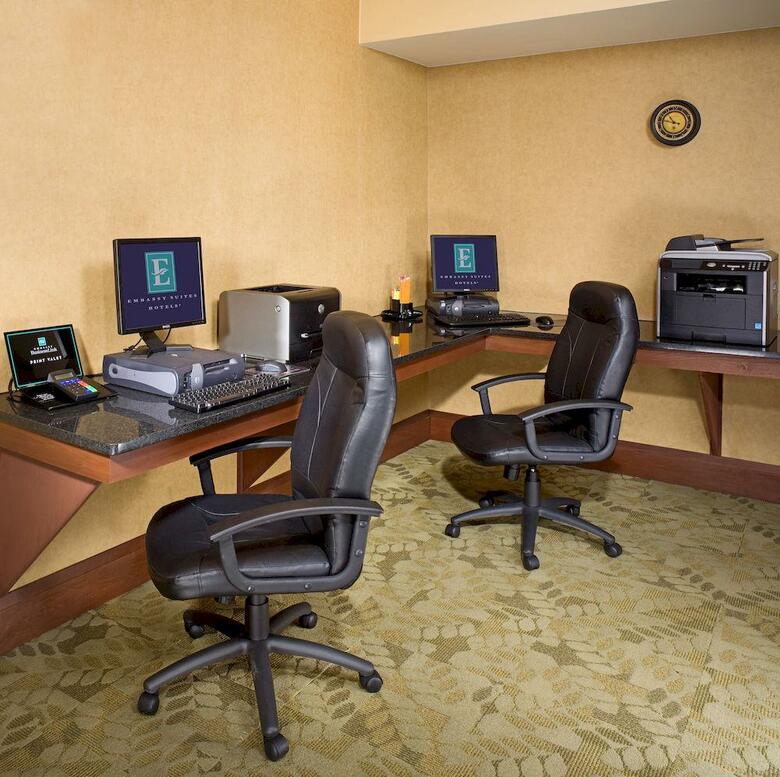 Hotel Embassy Suites Dallas - Park Central Area