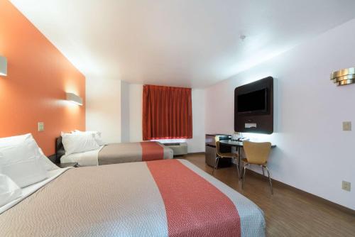 Hotel Motel 6 Dallas Northeast