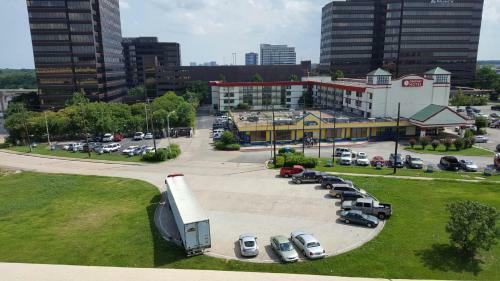 Ramada Park Central Hotel