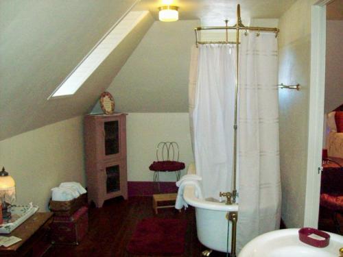 Baker St. Harbour Waterfront Bed And Breakfast