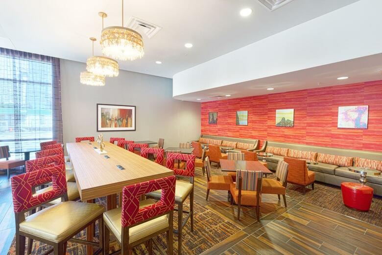 Hotel Hampton Inn Houston Downtown, Tx