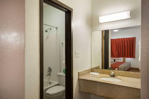 Motel 6 Humble