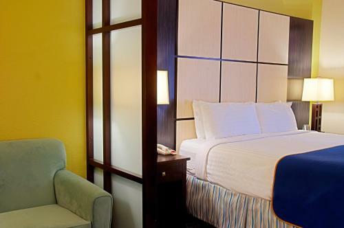 Hotel Super 8 Dfw Airport North