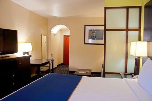 Hotel Super 8 Dfw Airport North