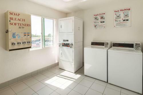 Motel 6 Dallas - Fort Worth Airport North