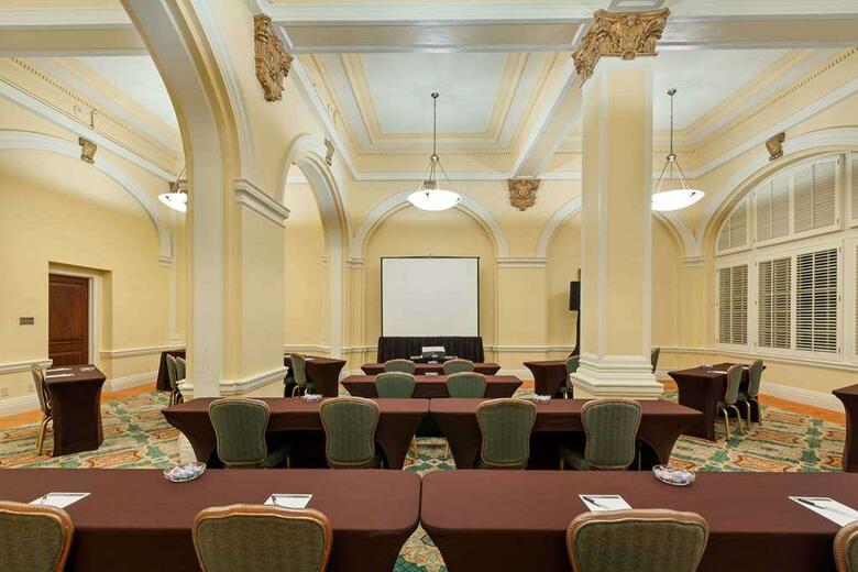 Hotel Galvez And Spa, A Wyndham Grand Hotel