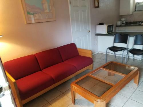 Motel Executive Inn & Suites