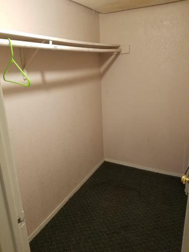 Motel Executive Inn & Suites