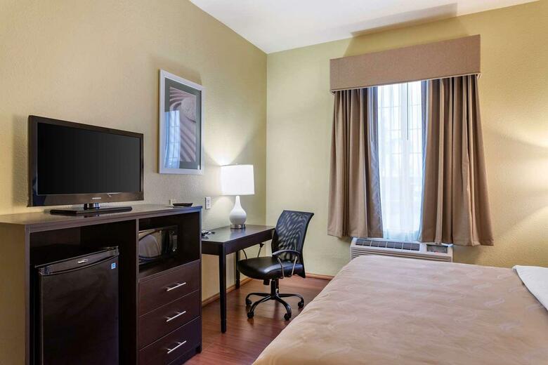 Hotel Quality Inn & Suites La Porte