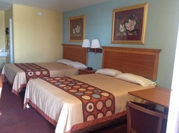 Motel Super 8 Laredo