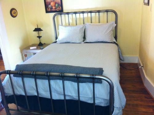 Posada Brooks House Suites